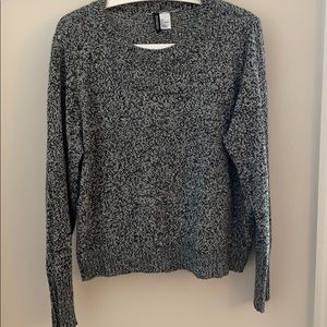 H&M Black and Gray Sweater
